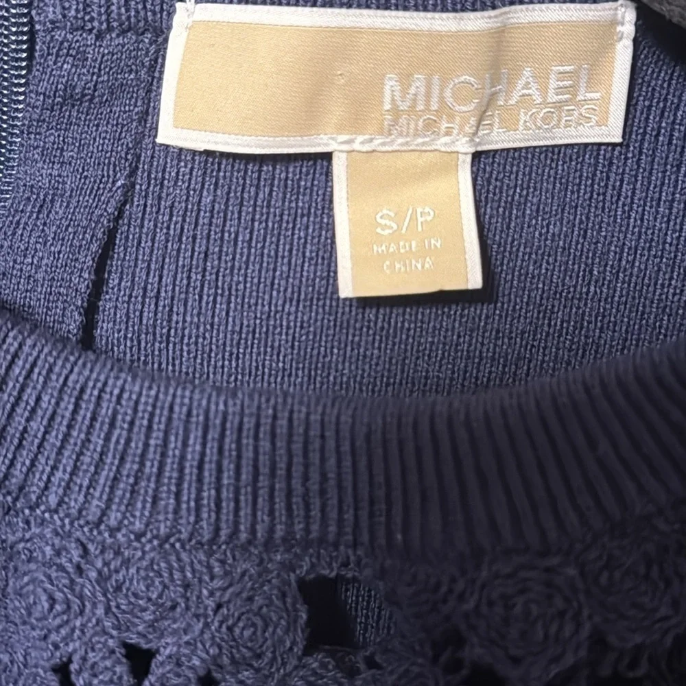 NWOT Michael Michael Kors Navy Blue Crochet Sleeveless Top with Camisole - Picture 4 of 7